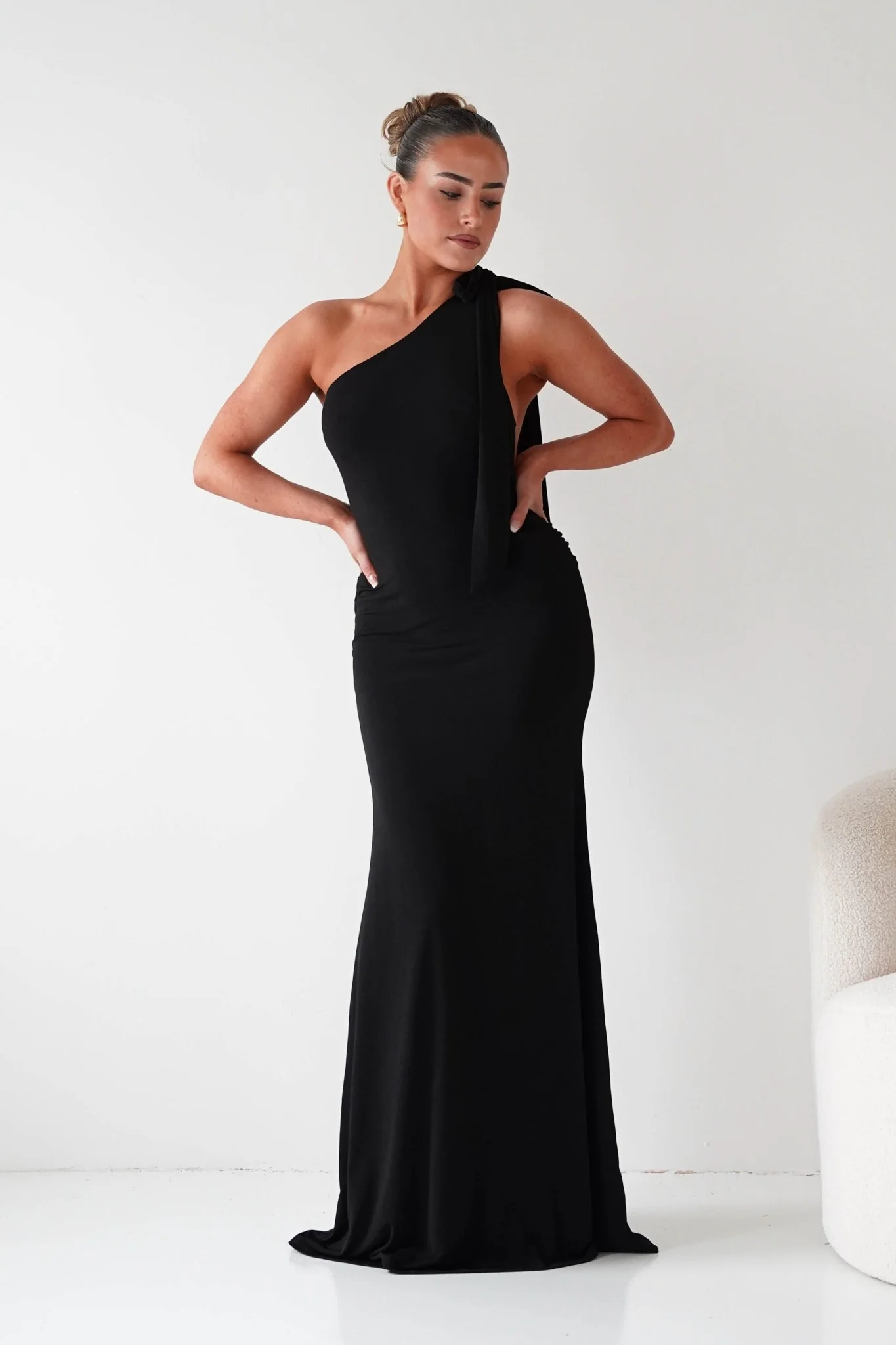 Seraphine Backless Tie Bodycon Maxi Gown | Black - Image 5