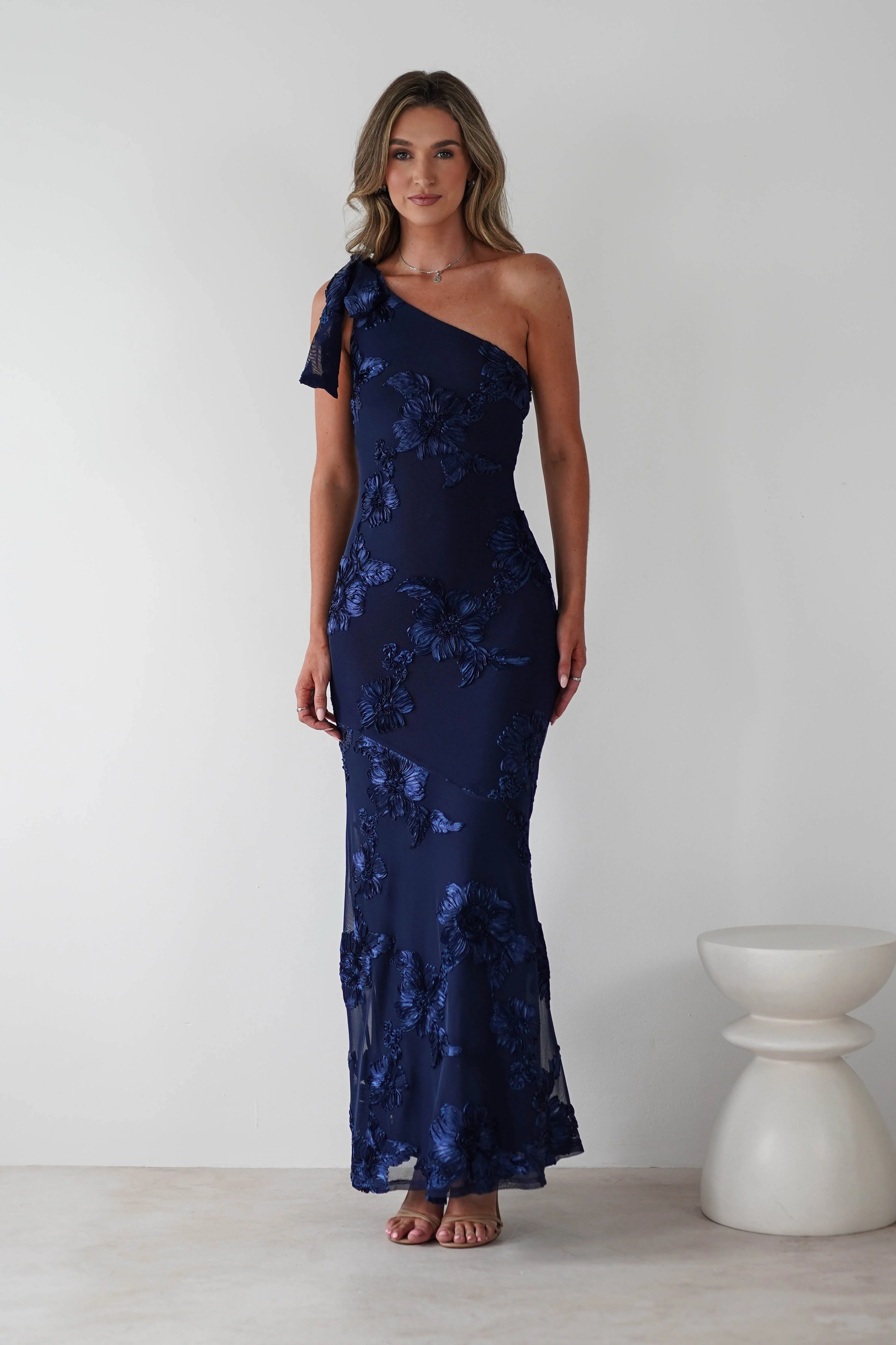 Thelma Floral Textured Maxi Dress | Navy - Image 2